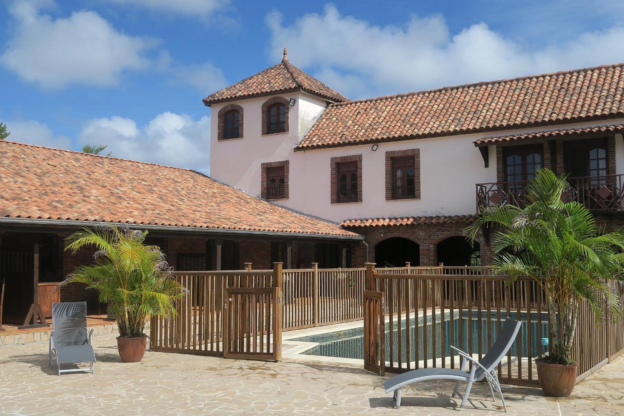 Domaine Du Chateau Les Trois-Ilets Exterior foto